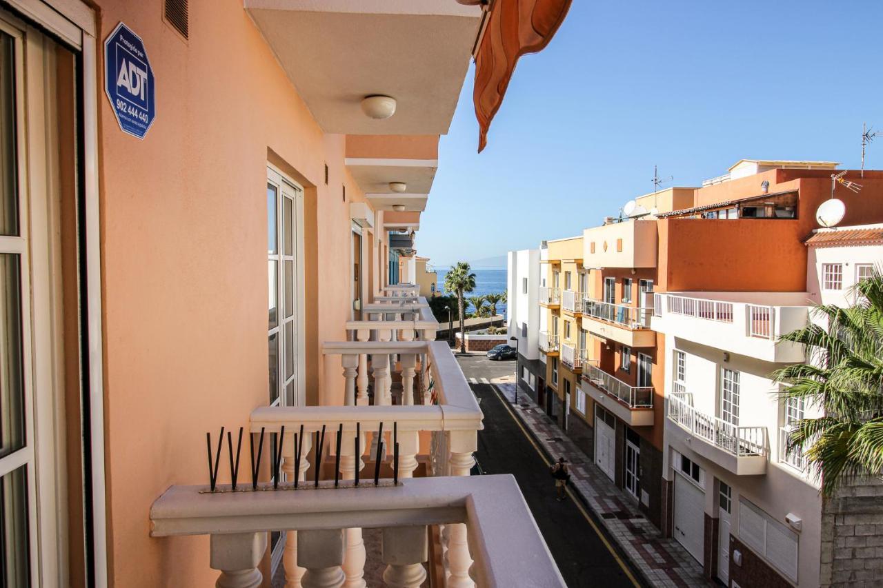 Beautiful Renovated Apartment With Air Conditioning Just Steps From The Sea In Playa San Juan Playa de San Juan (Tenerife) Exterior foto