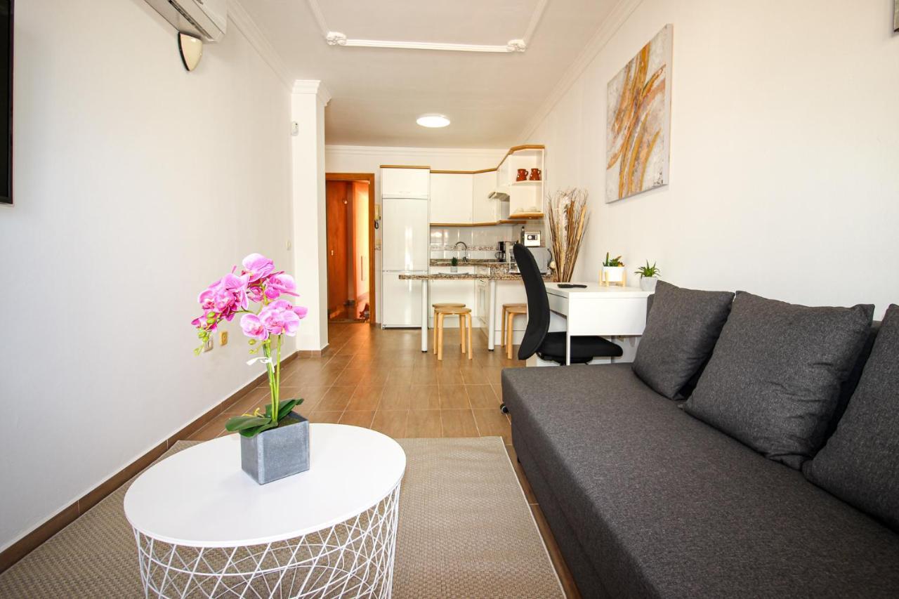 Beautiful Renovated Apartment With Air Conditioning Just Steps From The Sea In Playa San Juan Playa de San Juan (Tenerife) Exterior foto
