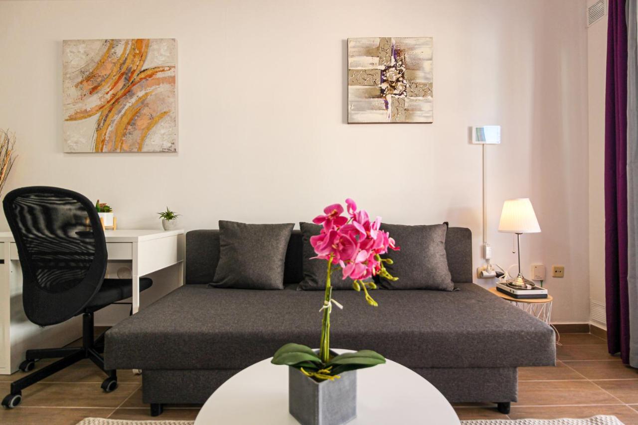 Beautiful Renovated Apartment With Air Conditioning Just Steps From The Sea In Playa San Juan Playa de San Juan (Tenerife) Exterior foto